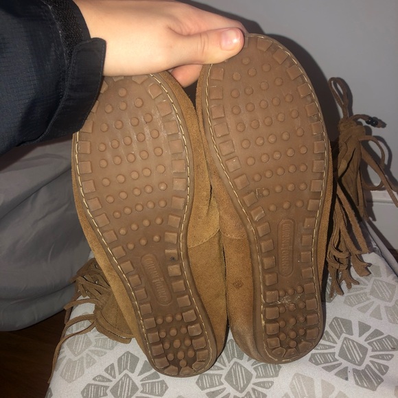 Minnetonka boots - Picture 3 of 4